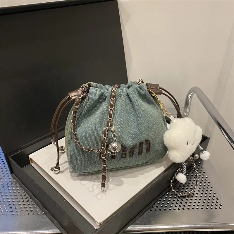 

Niche denim bag women's versatile chain messenger bag pumping belt bucket bag