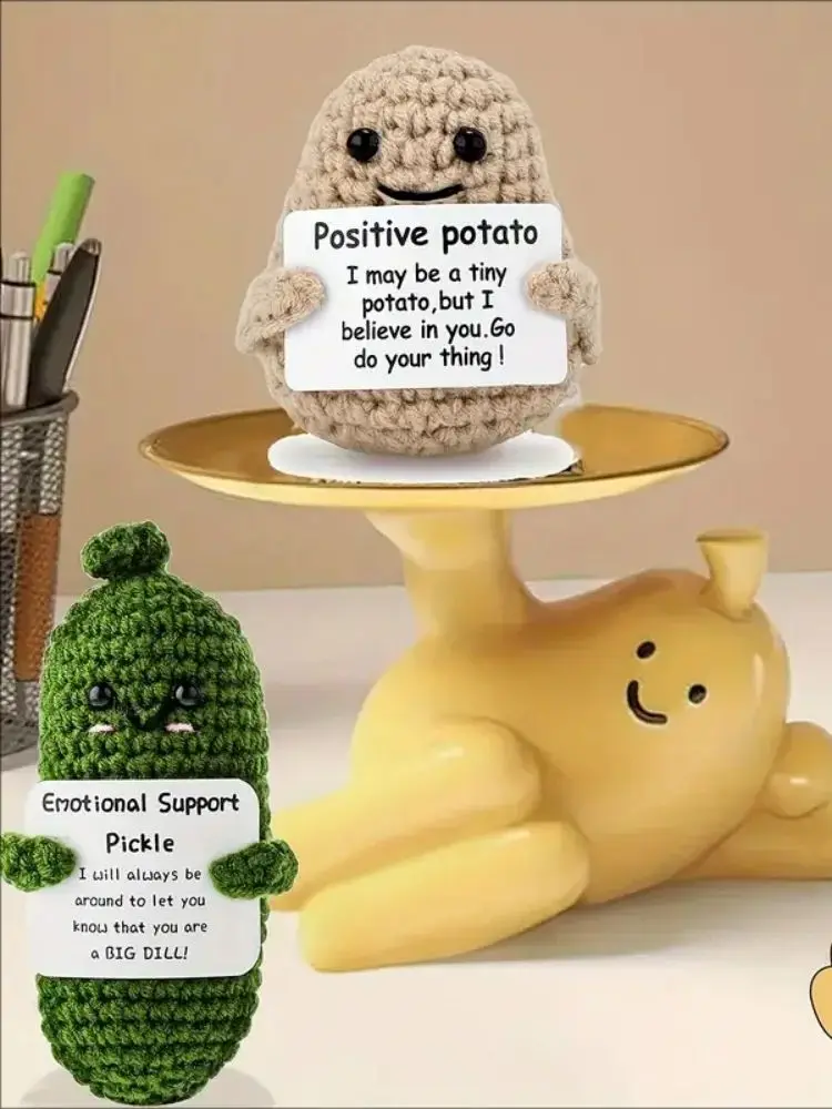 Skurrile Häkelfiguren, einzigartige handgefertigte Amigurumi-Plüschtiere mit positiver Kartoffel und emotionaler Unterstützung, Gurke, Heimdekoration, Geschenke – Detail 7