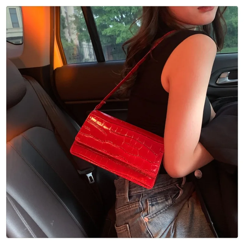 

Crocodile Pattern Handbag Women Shoulder Bag Commuting Solid Color Fashion Small Square Crossbody Bag Luxury Brand Shoulder Bag