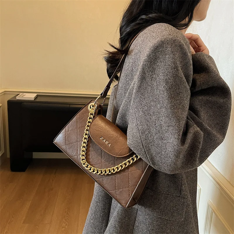 

Underarm Bag Xiaoxiangfeng Rhombus Chain Bag Women's 2025 Autumn and Winter New Versatile Shoulder Bag Commuter Messenger Bag