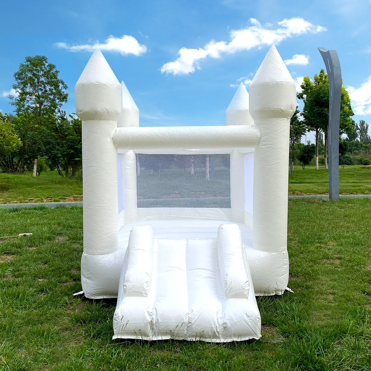 Popular rental activity white inflatable bouncer mini children's inflatable castle