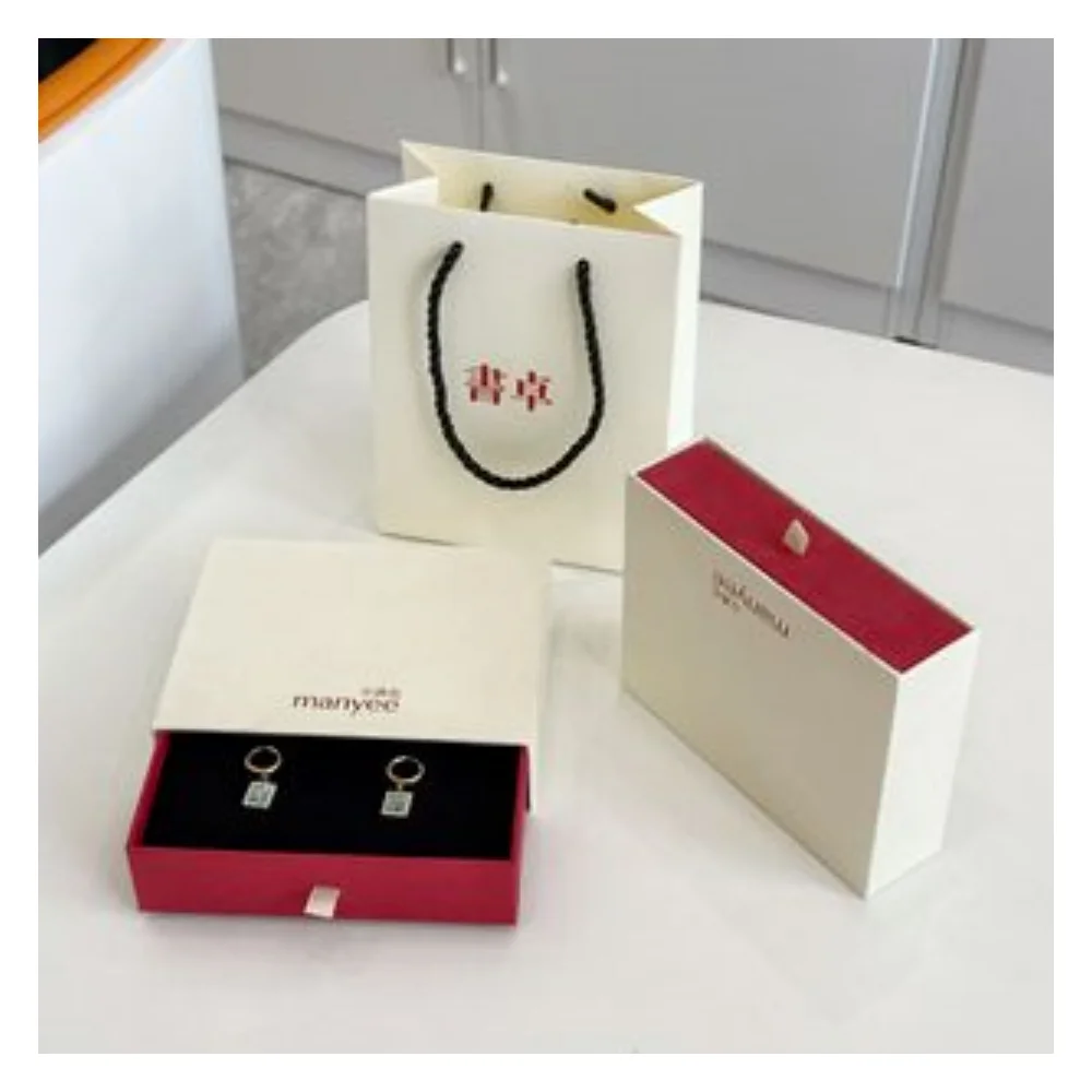 

Portable Grey Beige Jewelry Box 9x9x3.2cm Drawer Bracelet Necklaces Organizer Box With Handle Girls Women Ring Packaing Box Case