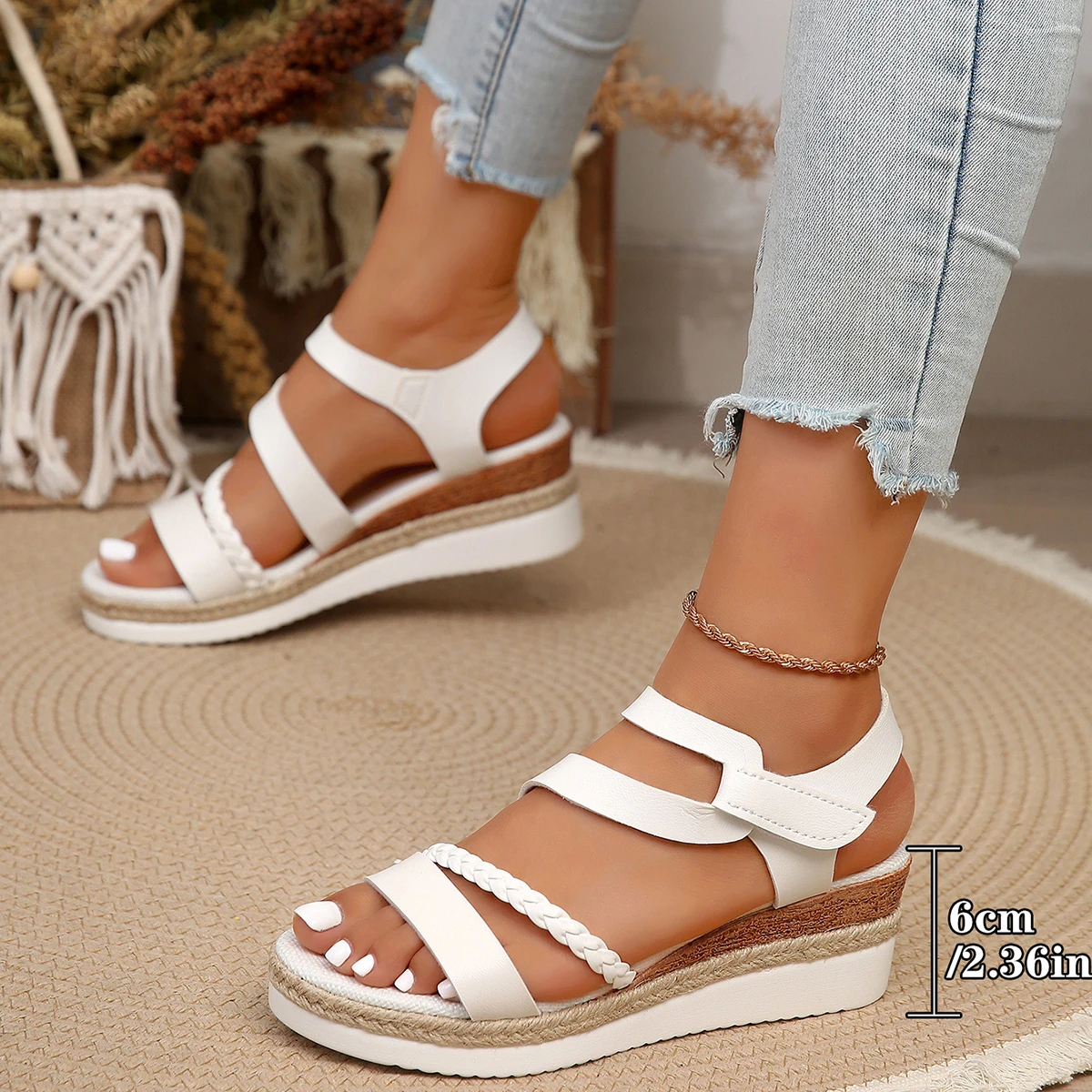 รองเท้าแตะแบบสวมเปิดนิ้วเท้าสี - Velcro Strap Sandal บทวิจารณ์และราคา