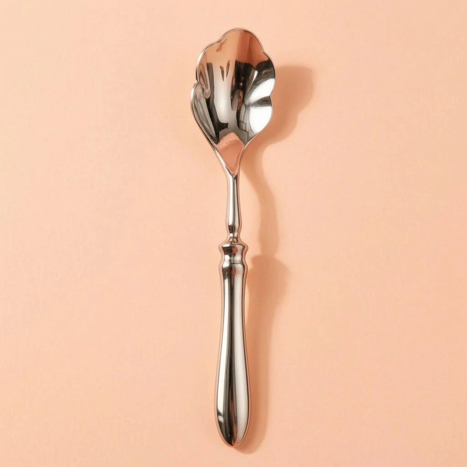 Scalloped Soup Spoon Mirror Polished Shell-Shaped Spoon Tableware Silver Finish Decorative Handle