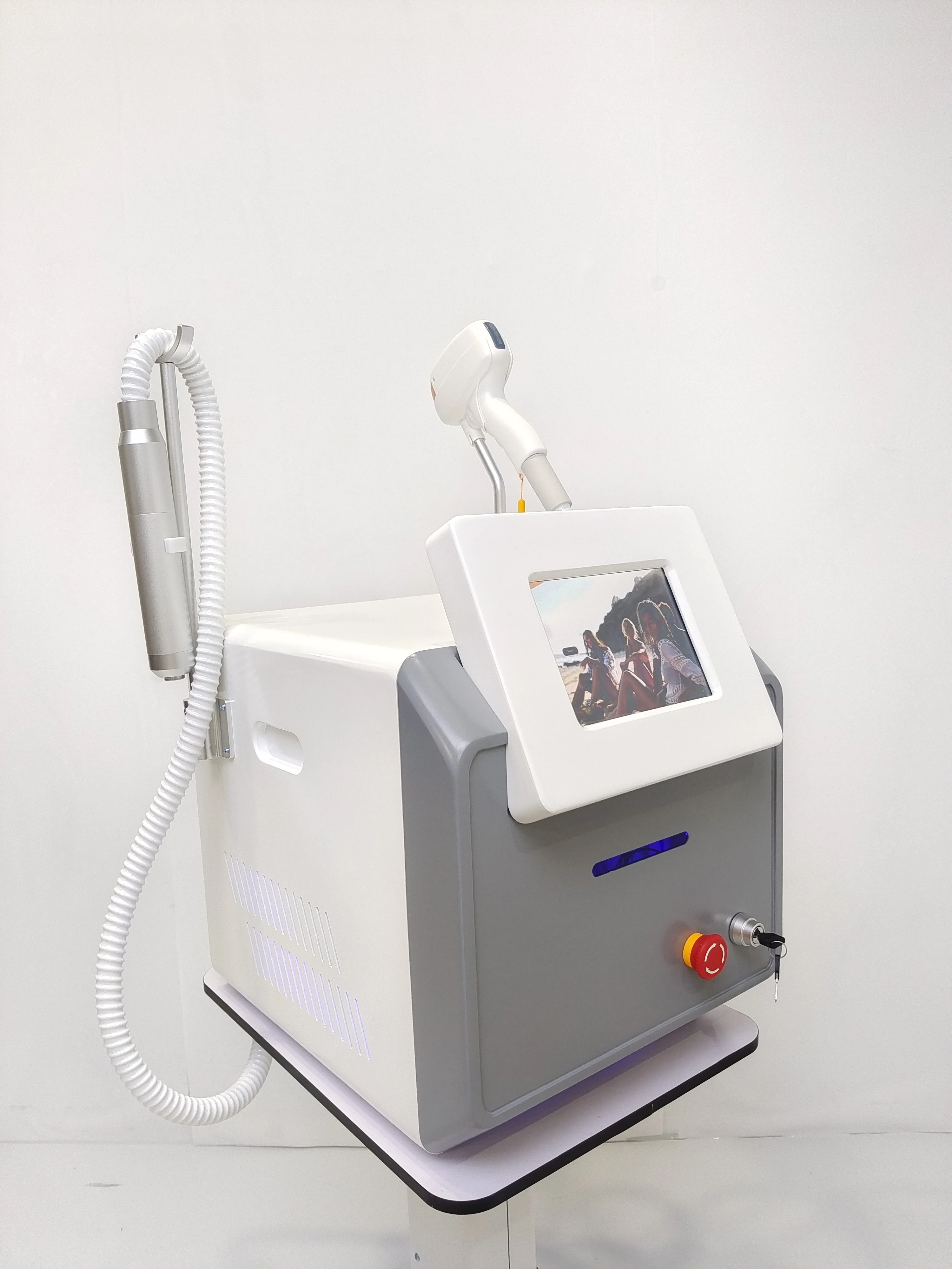 2025 ترقية 2IN1 مزيل الشعر بالليزر 755 808 940 1064NM نظام تبريد الجليد آمن للوجه ومنطقة بيكيني ‌