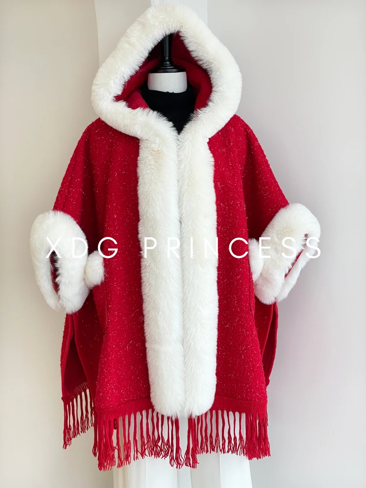 

Lucky Red Thicken Имитация овечьей шерсти Накидка Пальто с капюшоном Женская зимняя модная верхняя одежда из искусственного меха Карманный серебряный шелковый длинный плащ с крыльями летучей мыши
