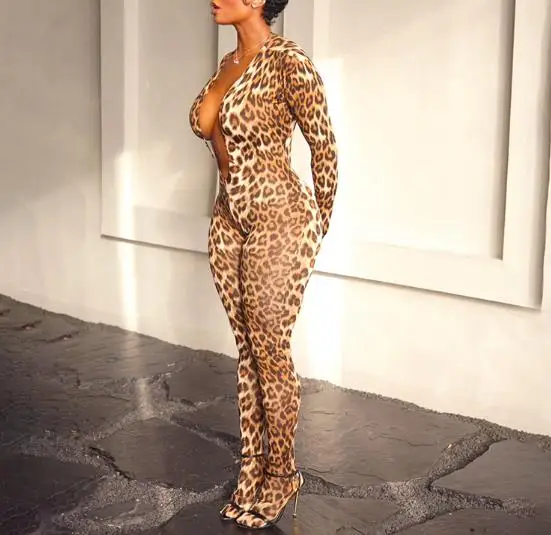 2025 أنيقة مثير الخريف والشتاء ليوبارد طباعة العميق الخامس الرقبة عارية الذراعين الكاحل التخسيس مرونة بذلة الملابس النسائية