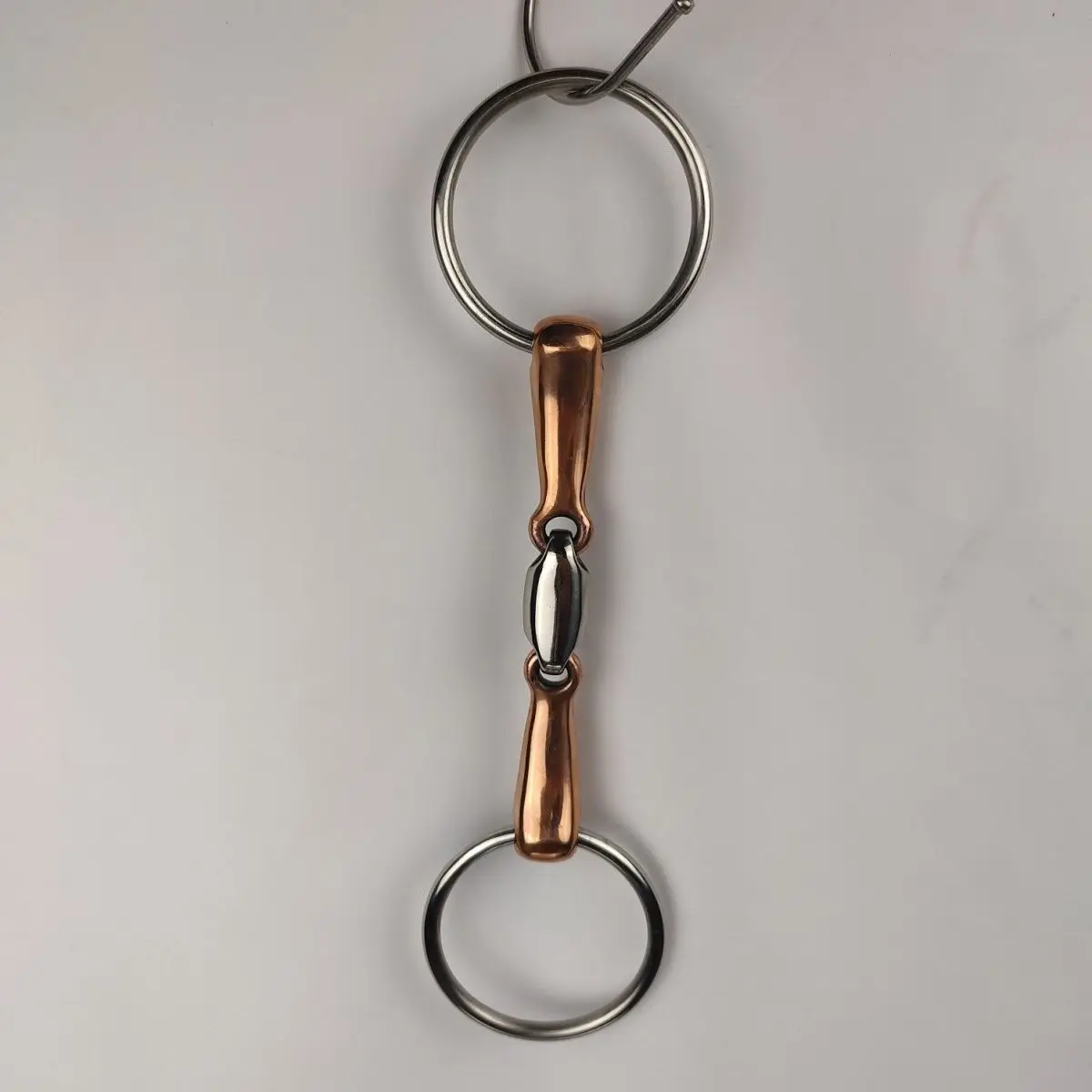 Cavalo de aço inoxidável mastigar boca, Mordida de ferro, equipamento étnico, Três seção bronze, Cobre vermelho, Novo