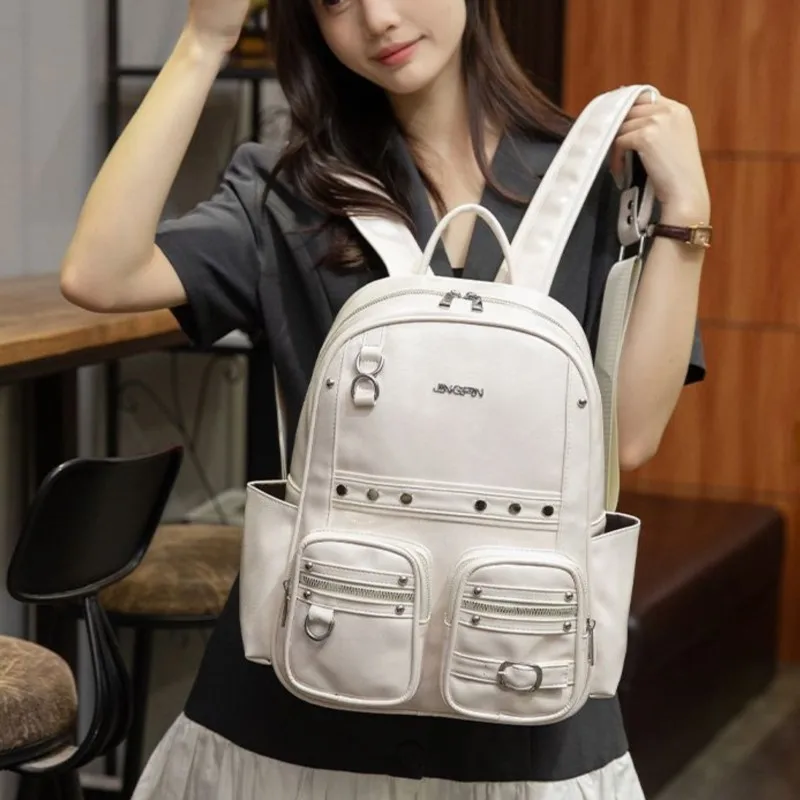 

Korean Vintage Studded Backpack Women Large Capacity Leather Daypack Ladies Harajuku Daily Versatile Commute Mochilas Mujer Chic