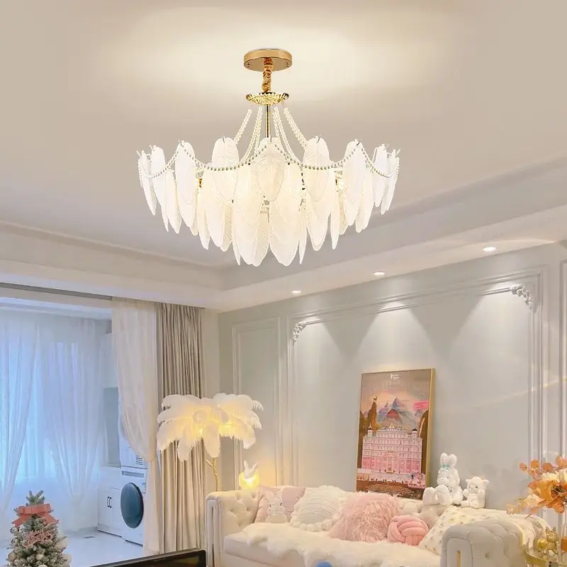 French cream wind chandelier light luxury feather pearl ins Internet celebrity creative atmosphere postmodern living room  lamp