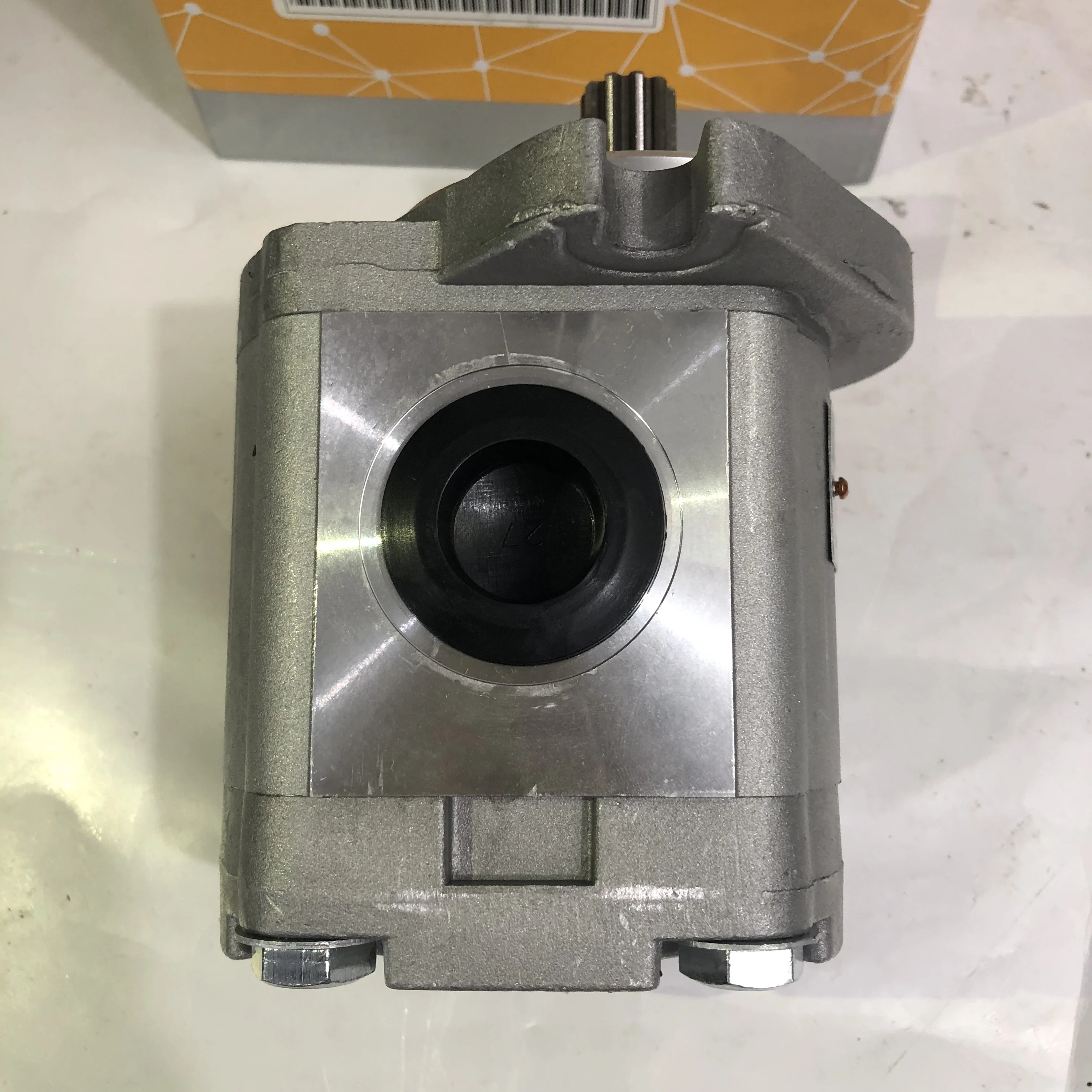 Excavator Parts 4276918 9218005 HPV118 pilot Pump ZX200 ZX230 ZX450 ZX460 ZX250 ZX270 ZX210 ZX240 ZAX200-3 HPV102 Gear Pump