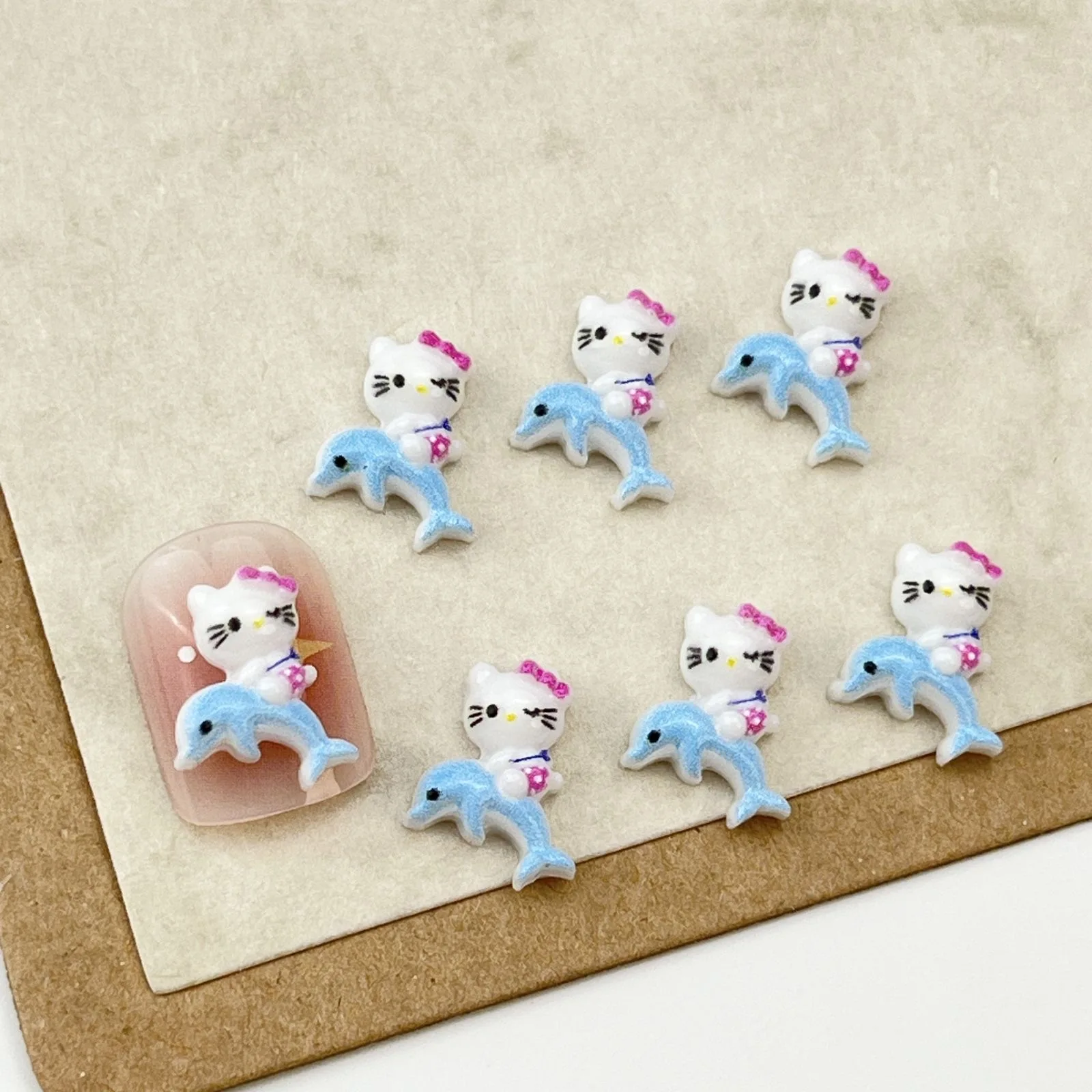 50 Pcs New mini Cute Resin Cartoon Hawaiian Holiday Beach Cat Flat Back Ornament Jewelry Making Manicure Hairwear Accessorie