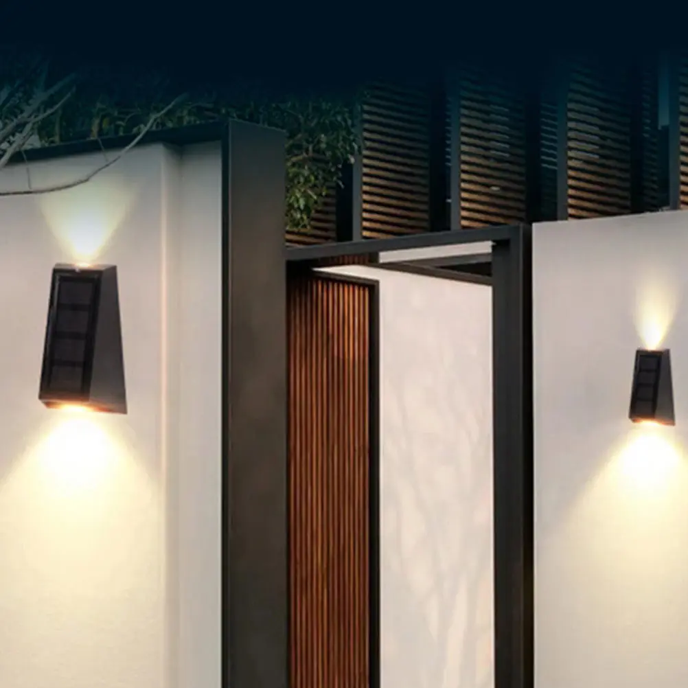 

2Pcs Solar Powered Wall Lamp ABS Material Wireless Lighting for Garden Patio Yard Deck Fence Outdoor Solar Light