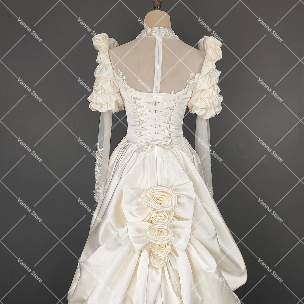 Vestido de novia Victoriano de cuello alto con mangas largas de Julieta, vestidos de novia renacentistas, volantes de recogida hechos a medida, encaje con cuentas clásicas