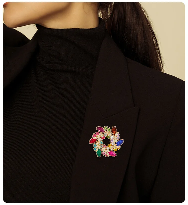 

Рождественская серия, милая брошь, высококачественная женственная очаровательная брошь, романтическое украшение