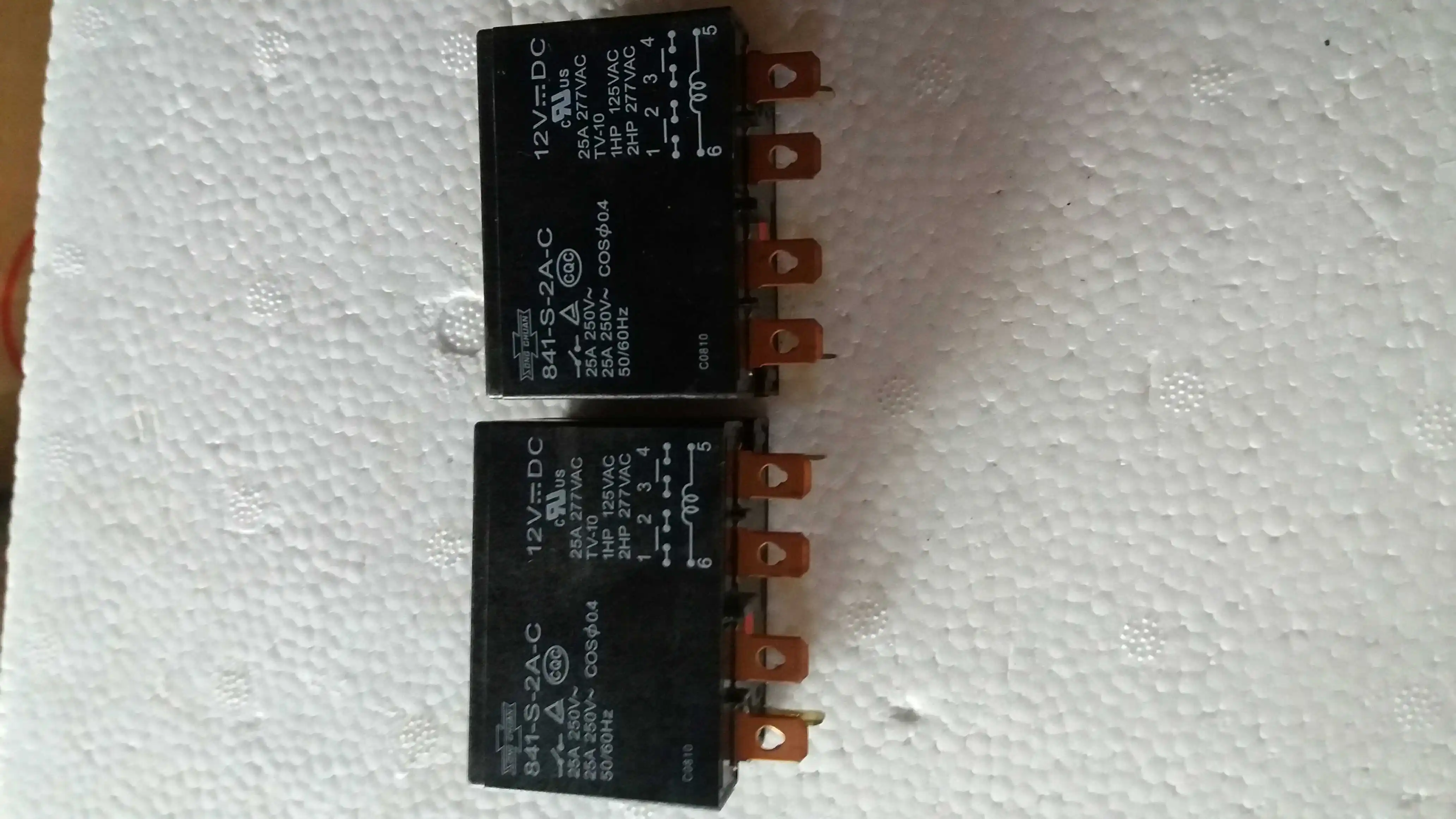 

841-S-2A-C 12VDC 10PCS