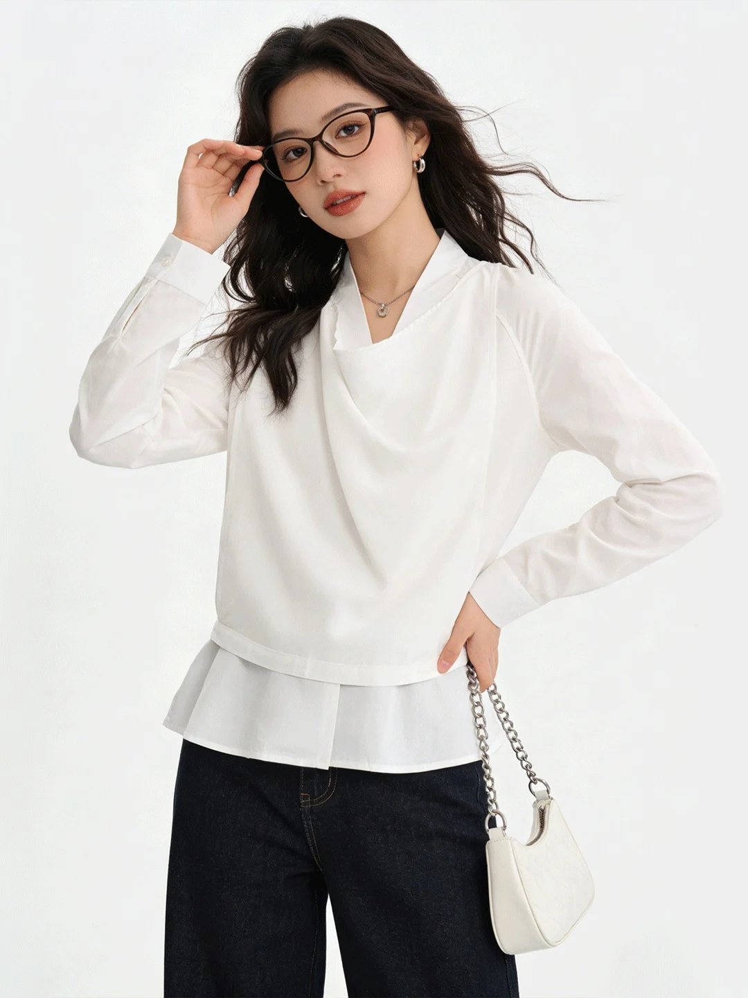 

Ele Commuter Fake Two-Piece irt Spring 2026 Slimming Design Sense Bow-L V-Ne Versatile Top Korean Sle Loose Fit