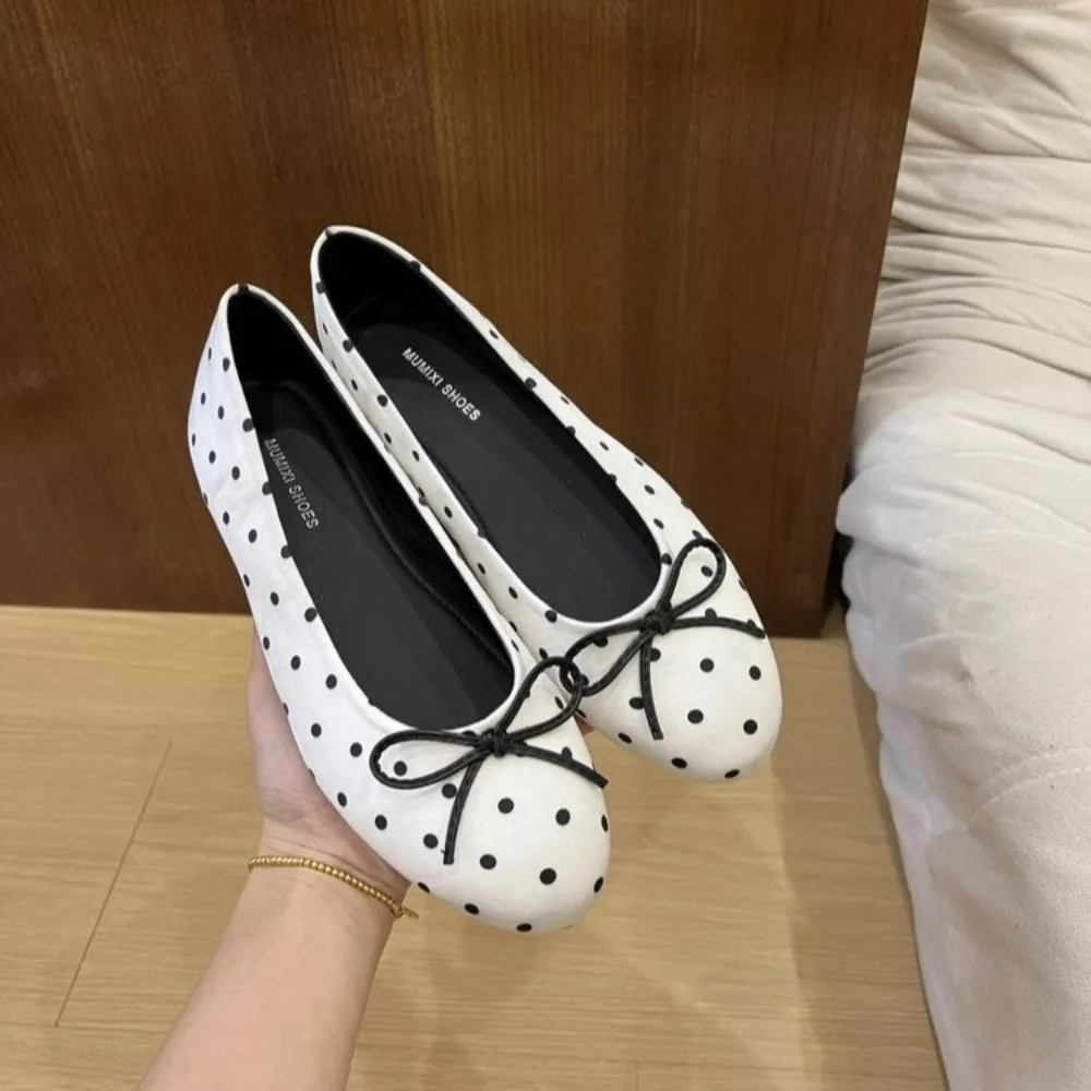 

New Fashion Silk Women Ballet Flats Shoes Luxury Designer Shallow Female Round Toe Butterfly-Knot Ladies Slides Shoes