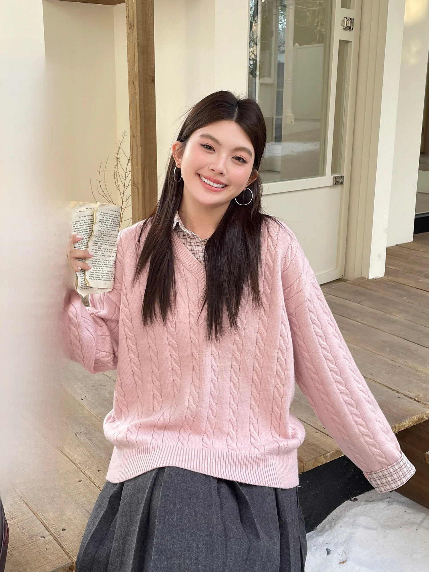 

Весенне-осенний женский свитер больших размеров 2025 года, вязаный, в клетку, с эффектом двухслойности, приталенный, с круглым вырезом, с длинными рукавами