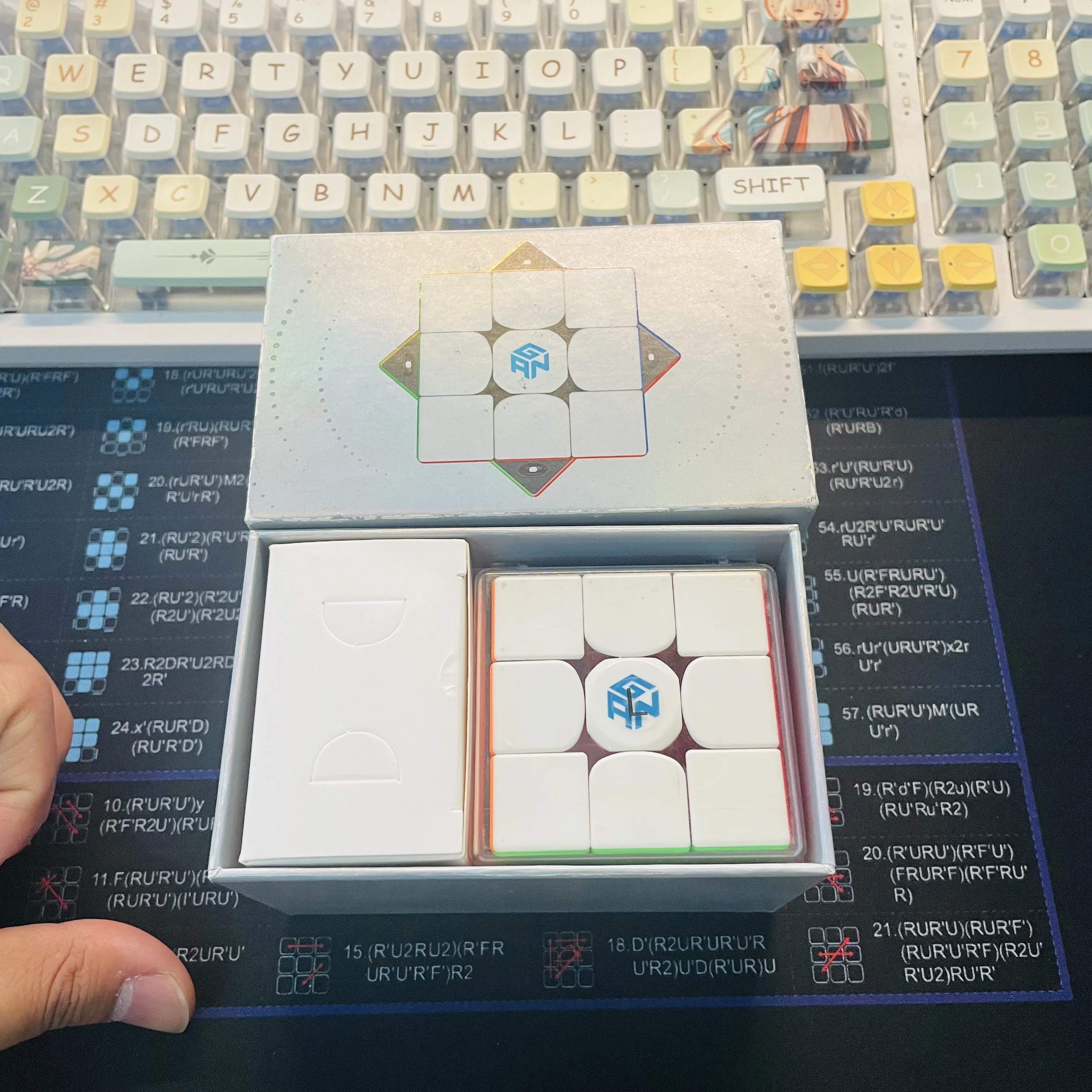 Edizione limitata Gan11 MPro UV 3x3 Cubo FAI DA TE KUN Red Core Gan 3x3x3 Cubo Magico Speedcube Magico Professionale Cubo Puzzle Giocattoli