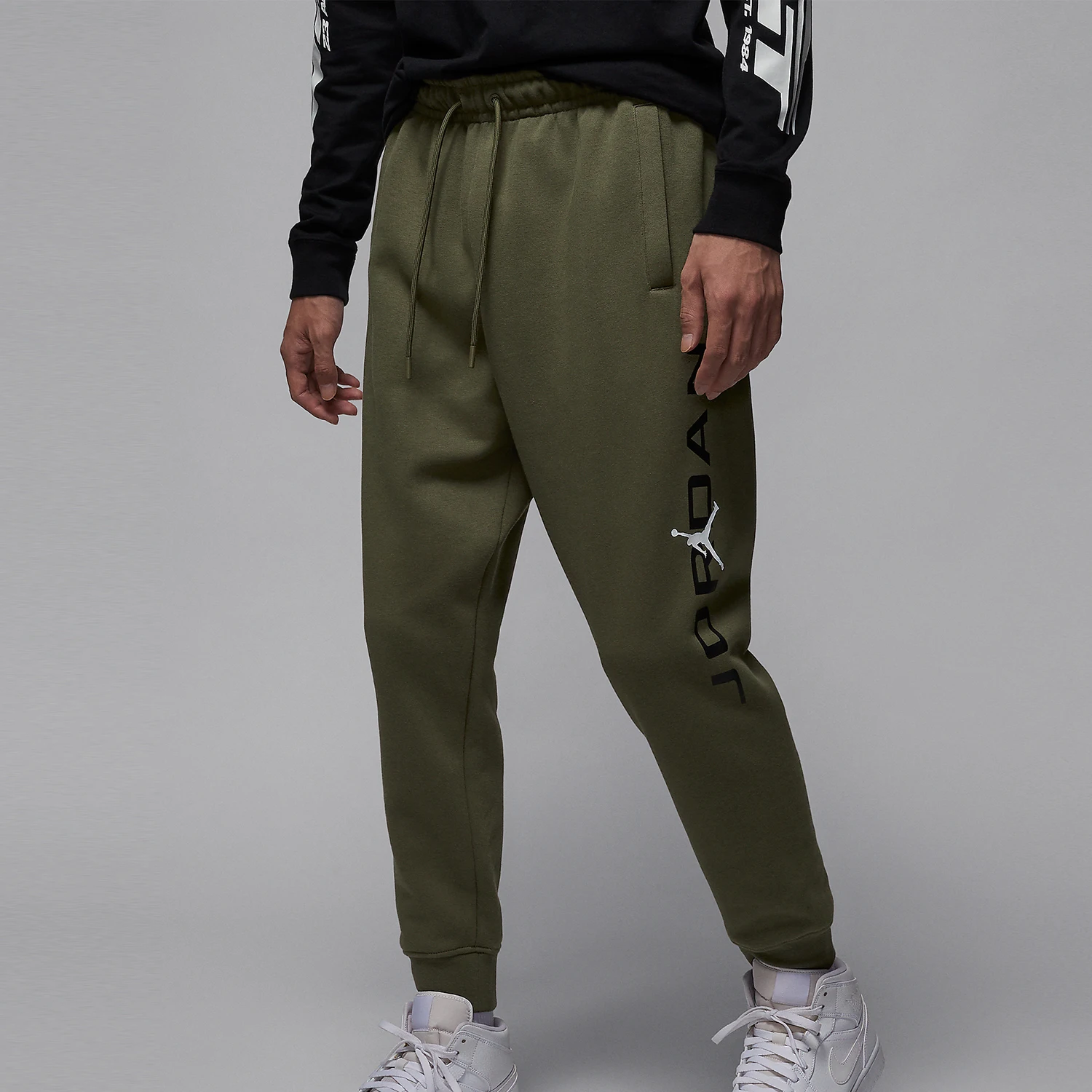 

Nike Genuine Jordan Essentials Men's Fleece Pants HQ4646-222