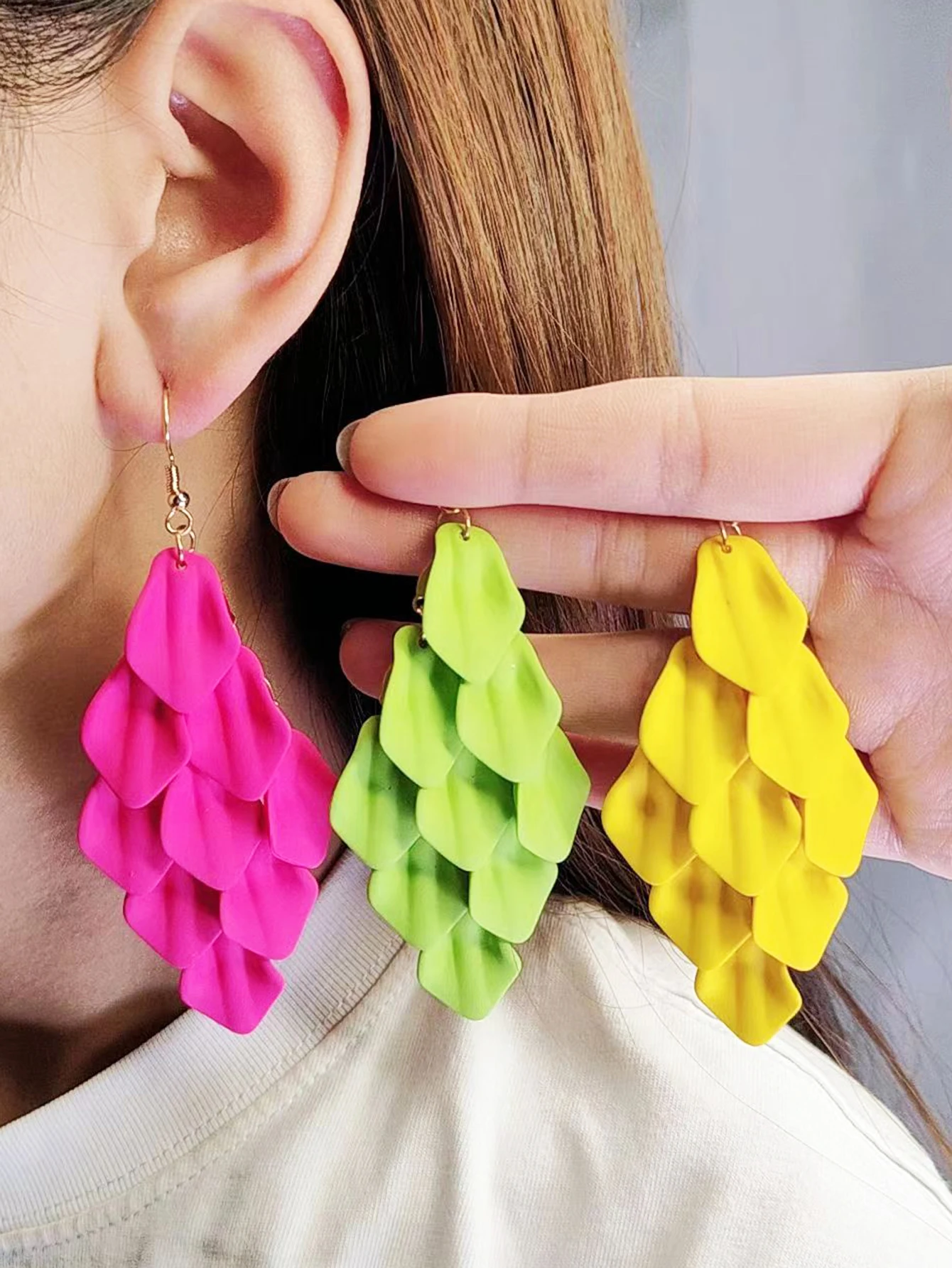 New Bohemian Style Patchwork Petal Long Acrylic Earrings For Women With Personalized Tassel Design Jewelry Earring