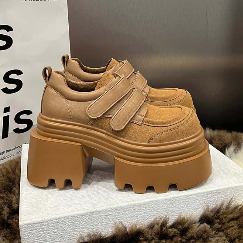 

Женские лоферы на высоком каблуке. Дизайнерские ботильоны. Спортивная обувь на платформе. Модные элегантные туфли-лодочки 2025 года. Новое платье. Goth Mujer Botas.