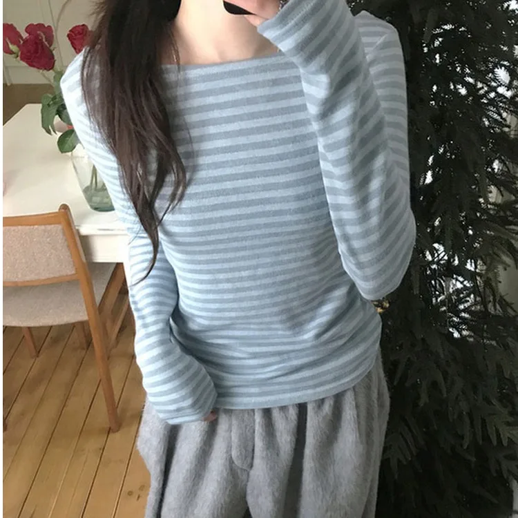 Spring 2026 Women's Fashionable Versatile Lazy Style  Blue Striped Color Block Long Sleeve Top Girls' Standard Fit T-shirt