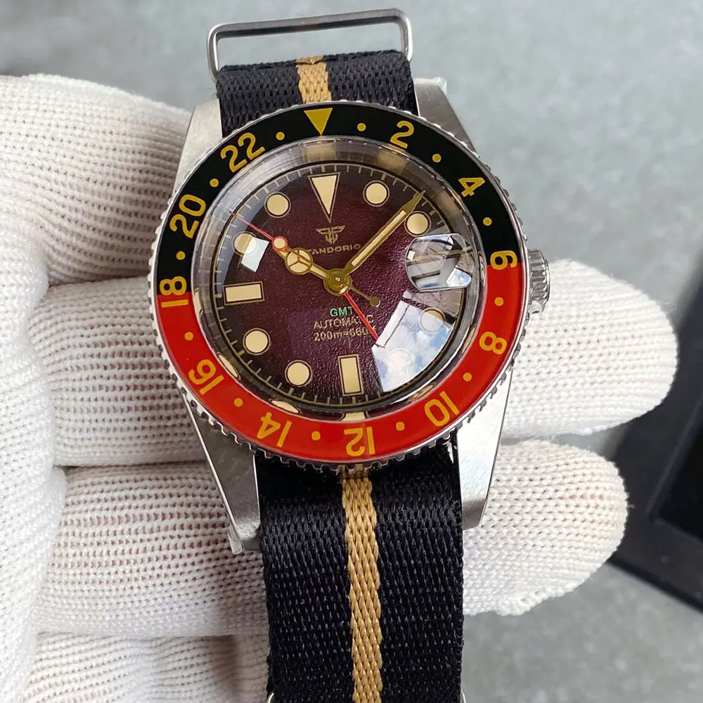 Tandorio جديد ريترو الأرجواني الهاتفي الذهبي الأيدي الأخضر التجويف غواص 20ATM 38 مللي متر الياقوت NH34 GMT ساعة أوتوماتيكية للرجال تاريخ النايلون