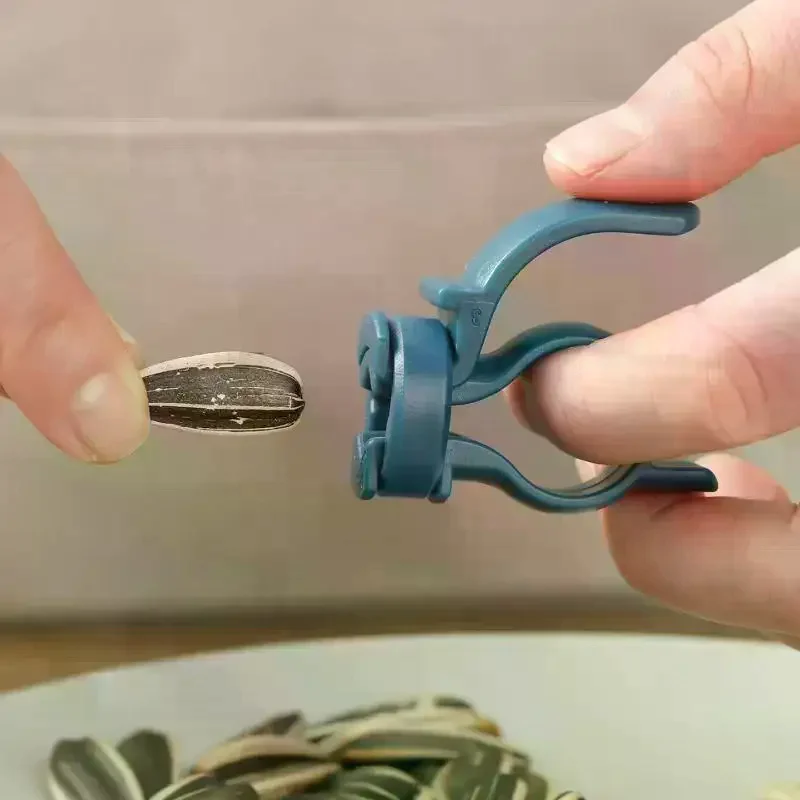 Sunflower Seed Peeling Pliers Easy Shell Multi Functional Suitable For Almond Sunflower Seed Easy To Use Toothed Hand Tools