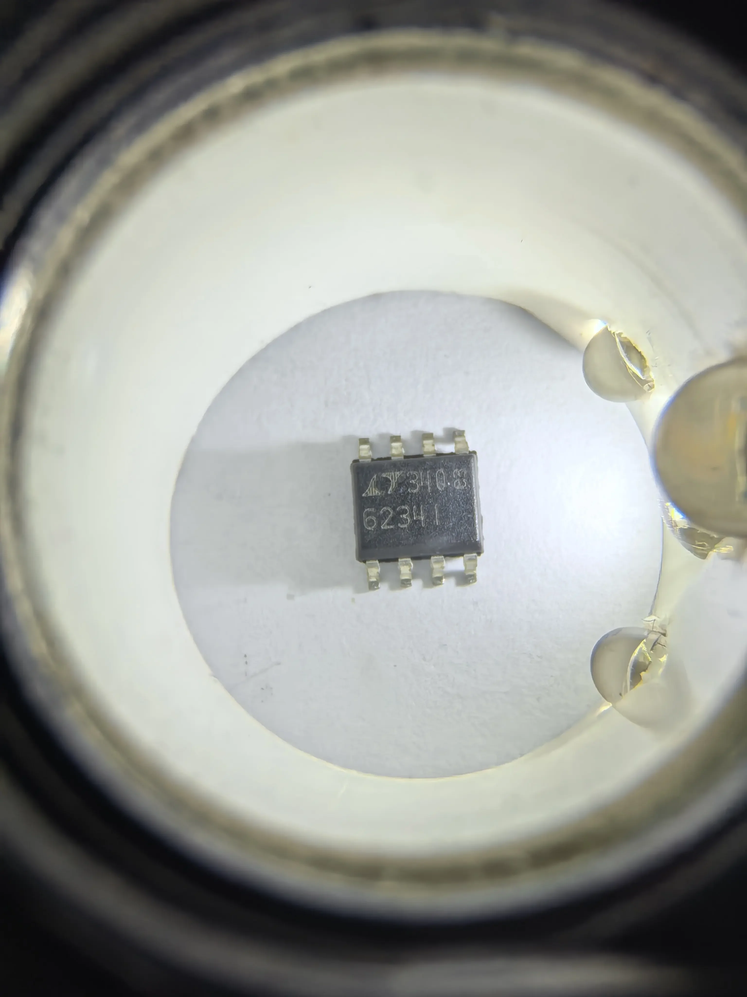 LT6234CDD LT6234IDD LT6234CS8 LT6234IS8 LT6234 - 60MHz, Rail-to-Rail Output, 1.9nV/rtHz, 1.2mA Op Amp Family