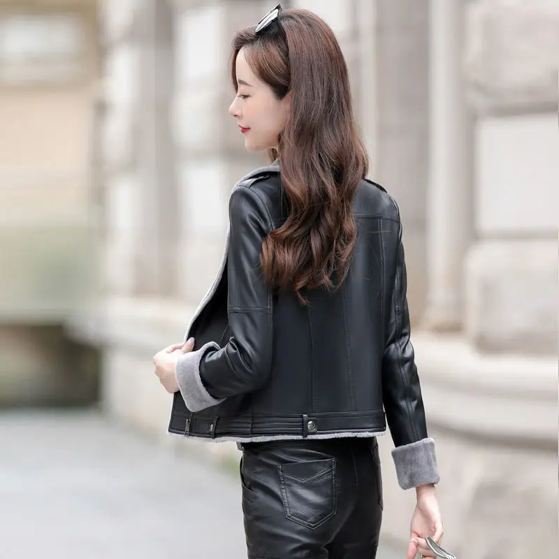 2023 Autumn Winter New Women Short Slim-Fit Leather Coat Fashion Fleece-Lined Warm Leather Jacket Temperament Leisure Outwear