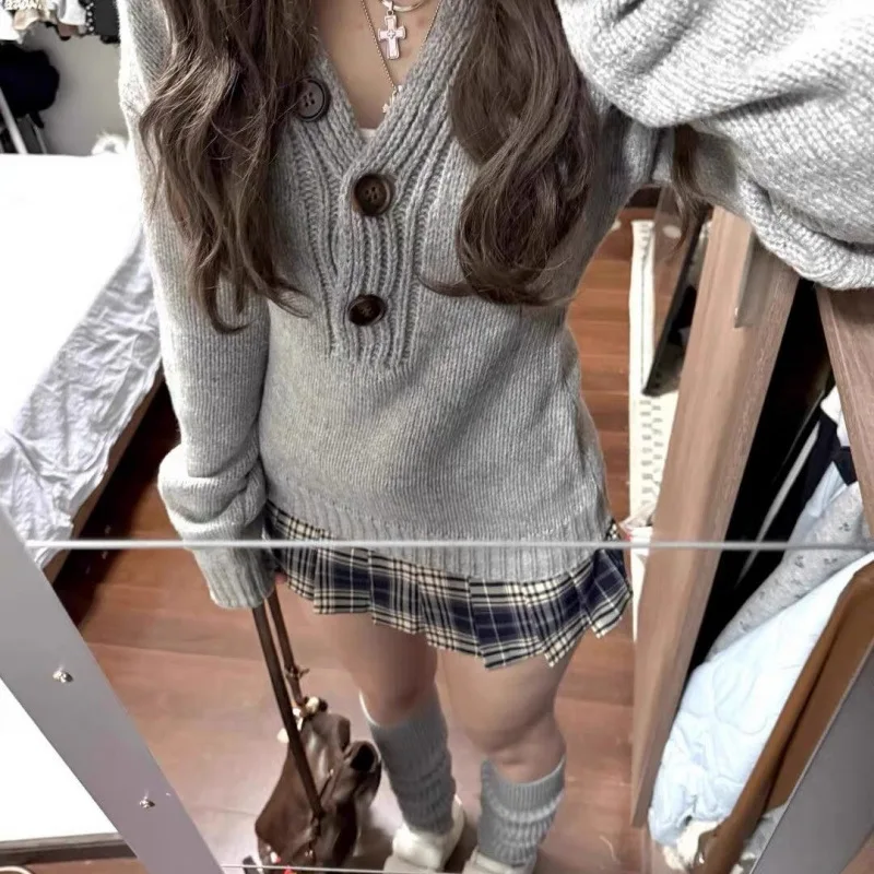 

Тонкий корейский свитер с длинными рукавами для девочек с v-образным вырезом Y2k, вязаный пуловер на пуговицах, повседневные серые джемперы, мягкие модные свитера для женщин