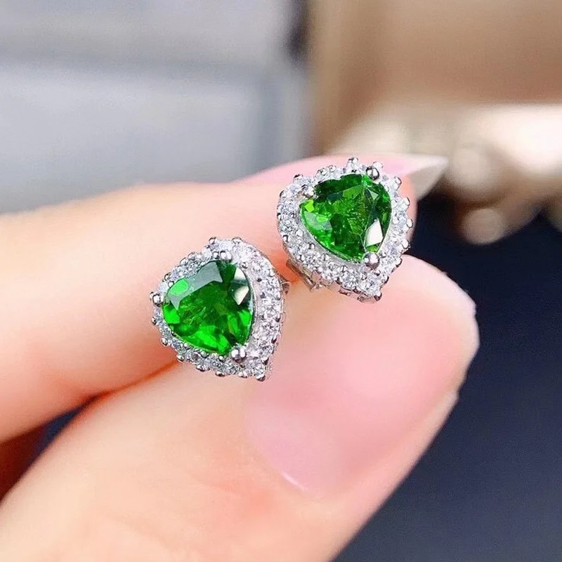 

Exquisite Imitation Emerald Heart Shape Green Zircon Stud Earrings for Women Romantic Bridal Wedding Engagement Jewelry Gifts