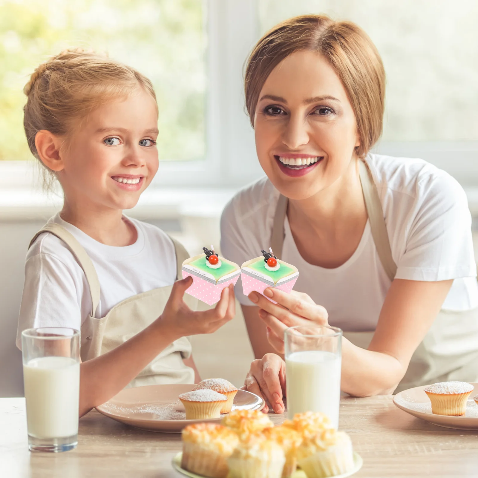 

100pcs Heat-Resistant Cake Paper Cups Square Disposable Biodegradable Food-Grade For Baking Dessert Mousse Fruit Salad Party