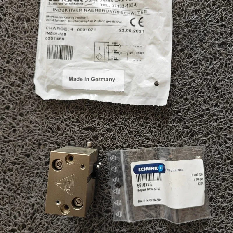 Germany SCHUNK MPG 32/40 Pneumatic Parallel Gripper 0301469 IN5/S-M8 Sensor New Original Bargaining Price
