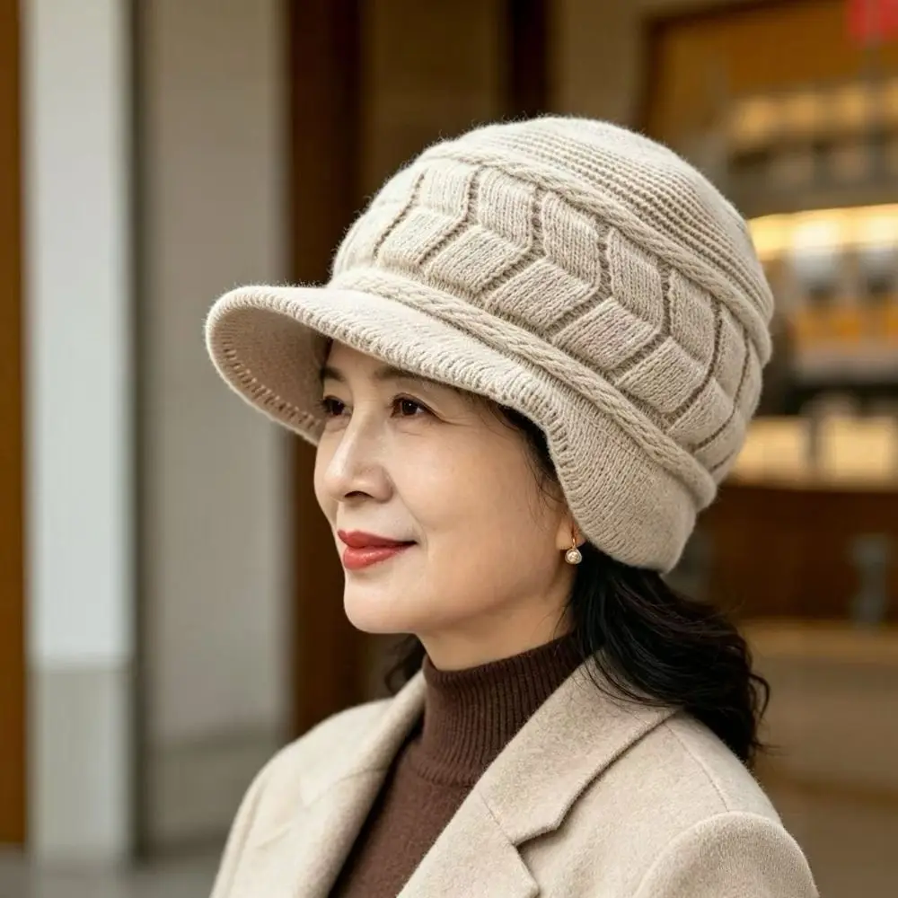 Thickened Knitted Winter Hat Velvet Lined Added Ear Protection Cap Duck Tongue Style Knitted Yarn Wool Beret Cap Outdoor Wear