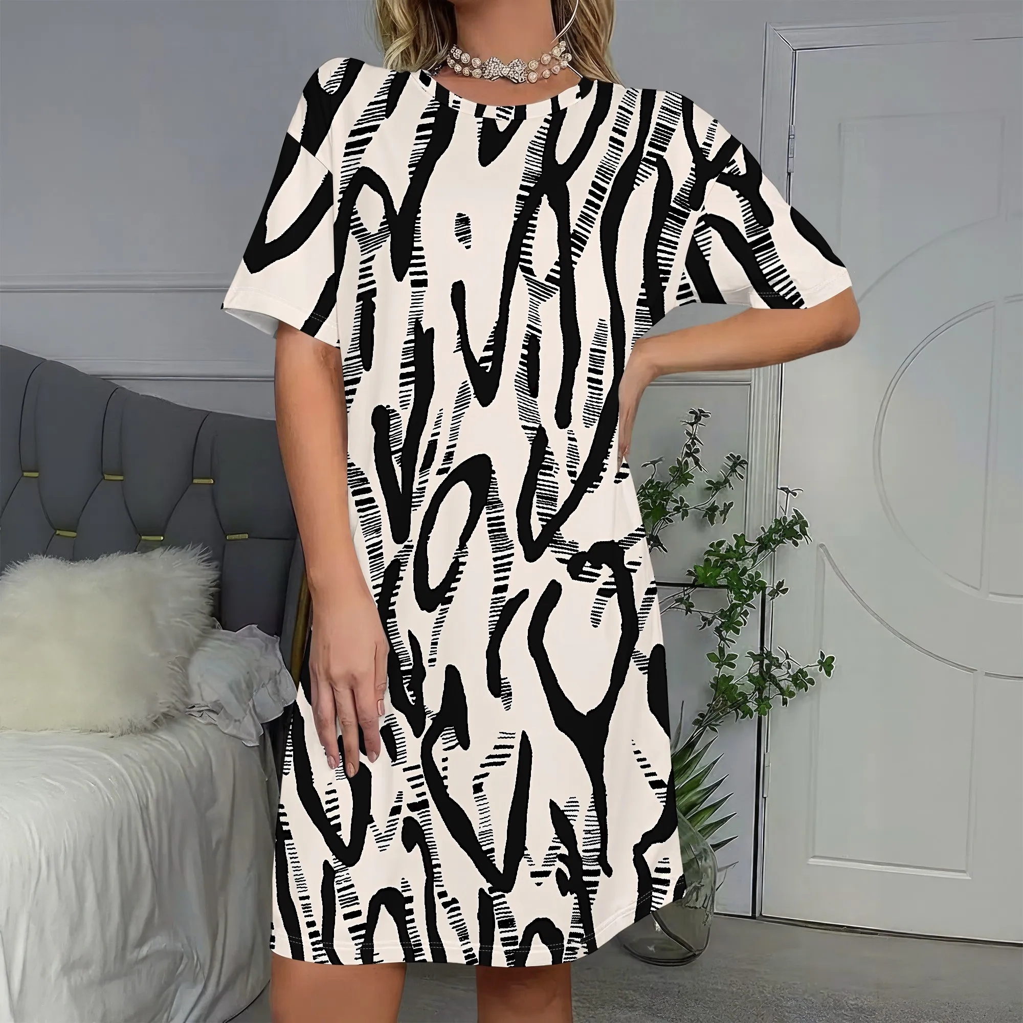 

Bold Print, Short Sleeve Dress, Abstract Black White Pattern, Loose Fit A-Line, Casual Beach Party Wear, S-2XL