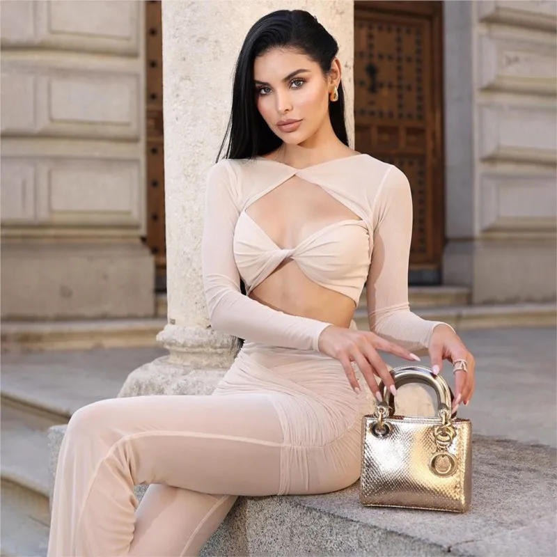 EDGLuLu 2-częściowy zestaw damski: krótki top z dekoltem w serek i długim rękawem + spodnie typu trąbka z wysokim stanem, czarny, prześwitujący komplet z siateczki 1109