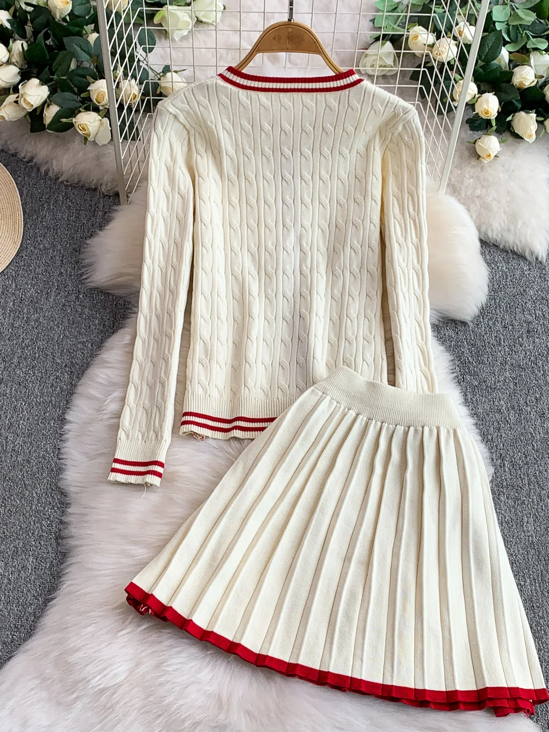 ファイオン ツイスト カラー ブロ ラウンド ネットニット オルト スカート＆ジャケット ツーピースセット ハイウエスト スリミング スレ 秋冬新作...