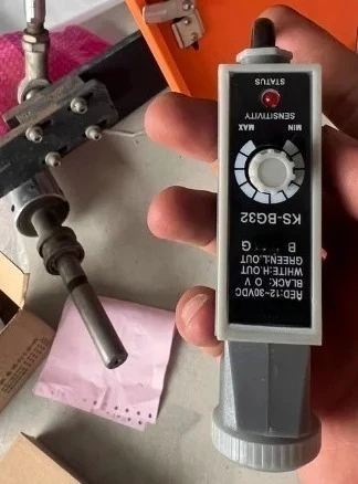 Color Mark Sensor (…