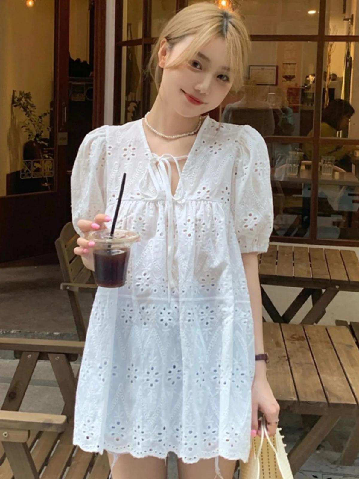 

Sweet Design Sense Lace ort Sve irt Women's White Blouse Korean Sle Loose Fit Knot Bubble Sve V-ne