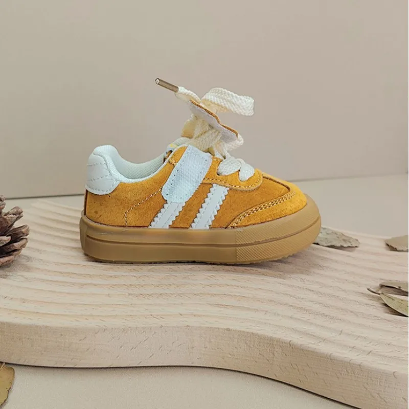 Nowe mody wysokiej jakości chłopców biały maluch Sneaker dzieci płaskie buty na co dzień dziecko dzieci dziecko buty dziewczęce maluch buty do