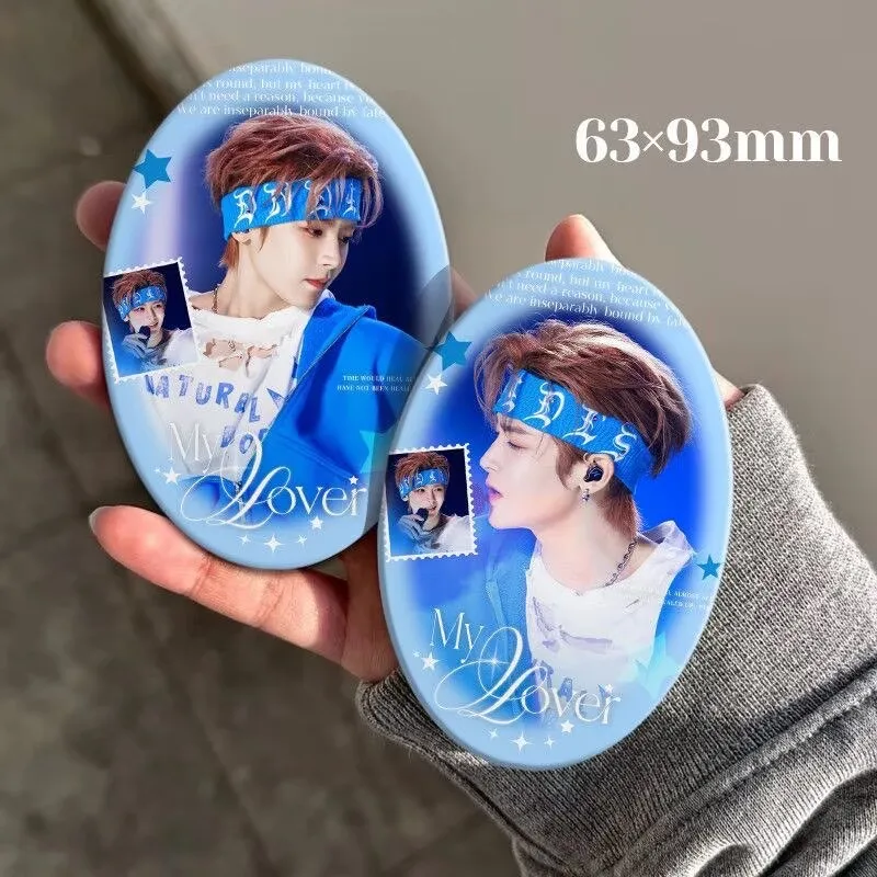 Hou Minghao Music Festival Material Double Flash Bar Star Support Surrounding Tinplate Badge Reflective Laser Brooch Valley