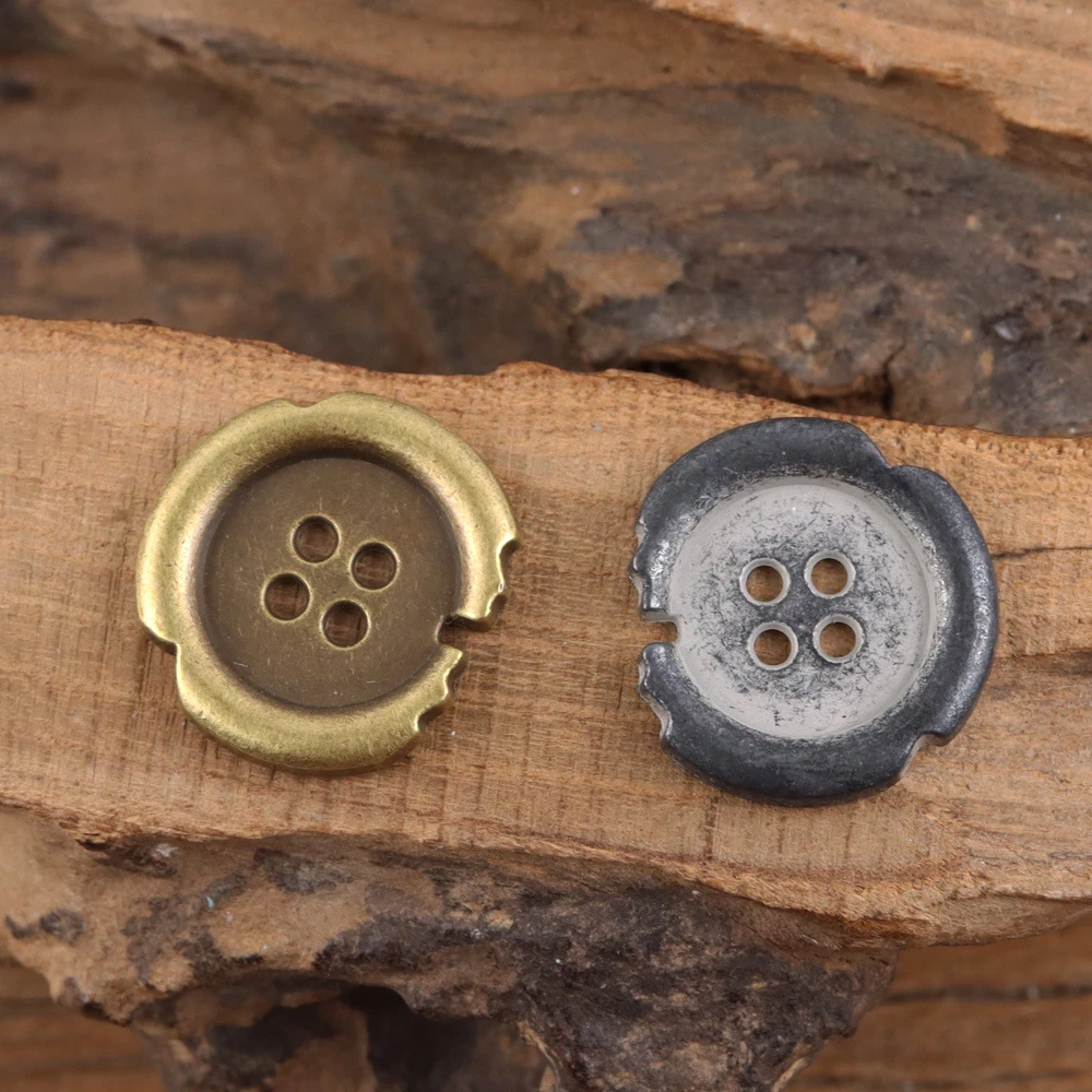 

10pcs Vintage Wabi-Sabi Bronze/Silver Metal Buttons, 4-Hole Design (18/23mm), Exquisite Notch Edge Buttons for Jacket DIY/Suit