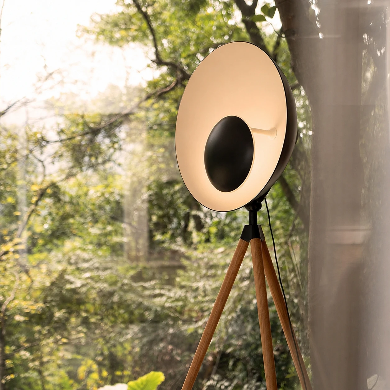 Lámpara de pie de madera para sala de estar con interruptor de pie, regulable, lámpara de pie alta para dormitorio o guardería, 3 temperaturas de color