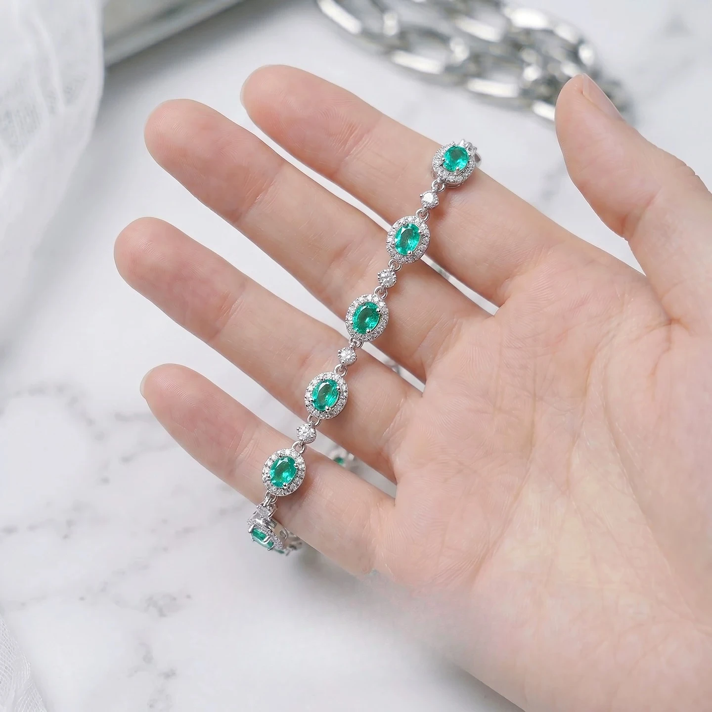 S925 Silver Bracelet Paraiba Color 3 * 4mm Elliptical Zircon Inlaid with Adjustable Length Female Jewelry