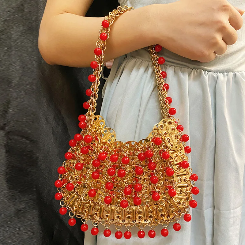 

2026 New Holiday New Year Gold Shining Bulingbuling Bead Handmade Weaving Handbag Fashion Handmade Banquet Party Women's Bag