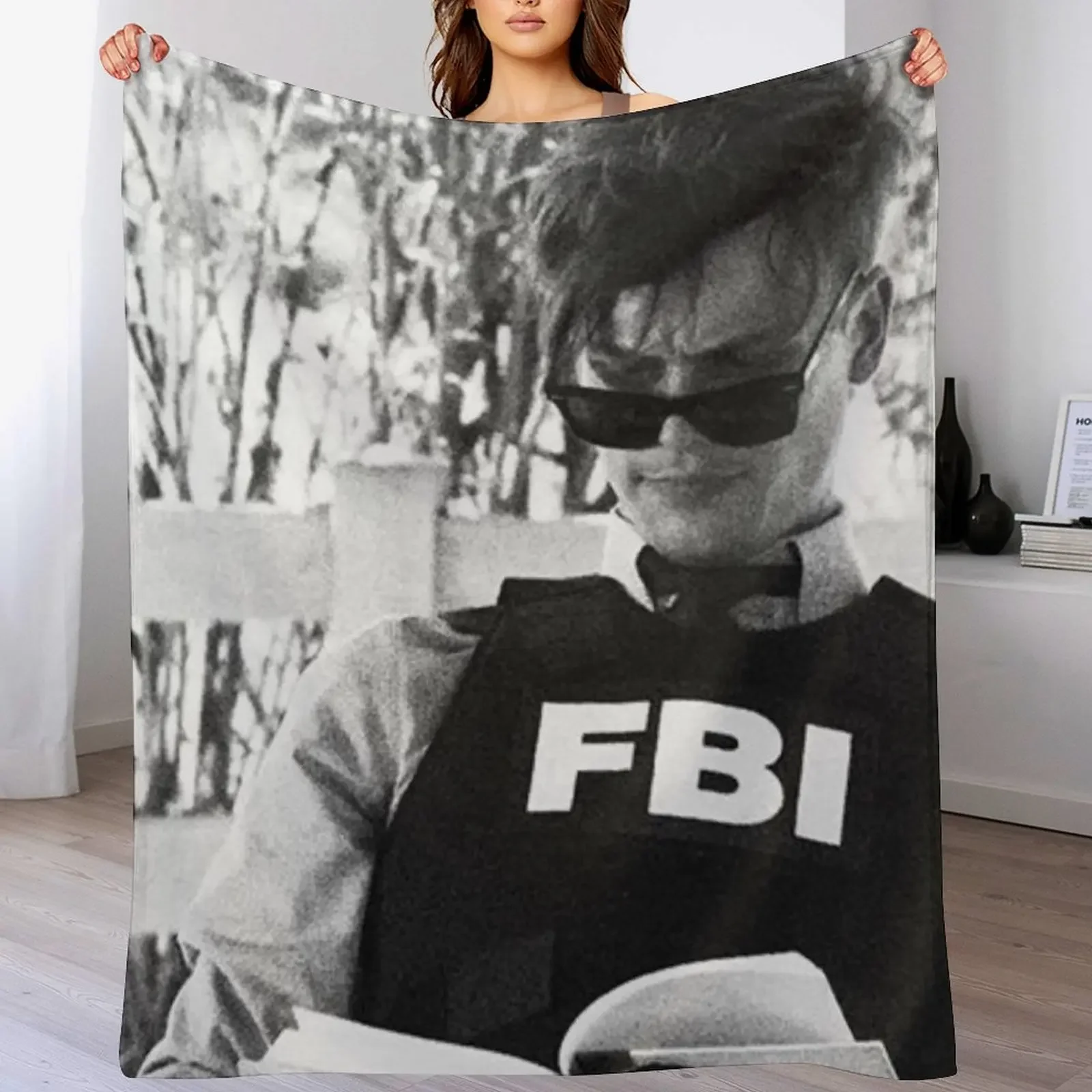 fbi glasses spence Throw Blanket Men's Soft Warm Throw Blanket for Couch