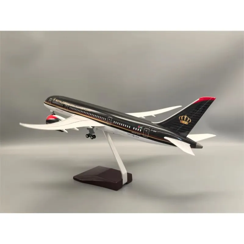Novo modelo em escala 1:130 Royal Jordanian B787 Aeronaves Air Airlines com luz e roda Diecast Resin Avião Coleção Display